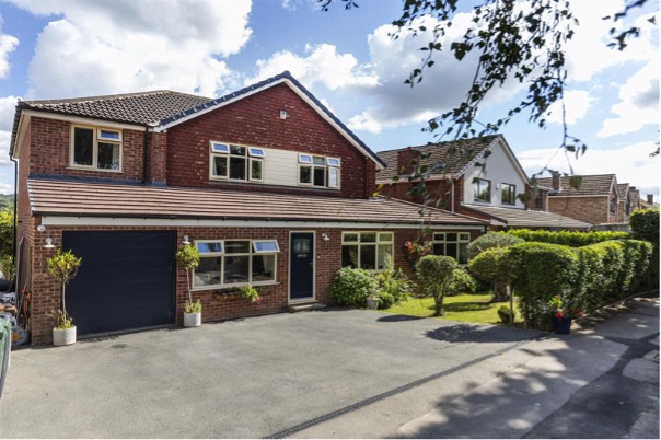 Ultimate entertaining home hits the market in Mirfield